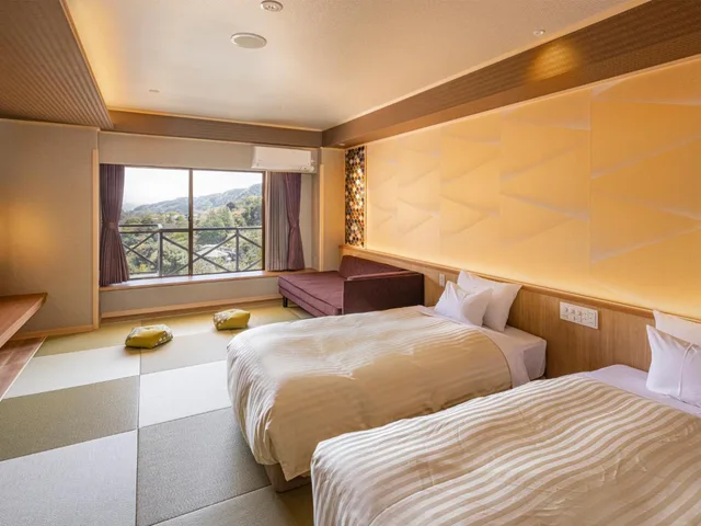 Renovated, Japanese, Deluxe, Twin Beds, with Extra Bed, Sauna، Hakonenomori Okada 1/3