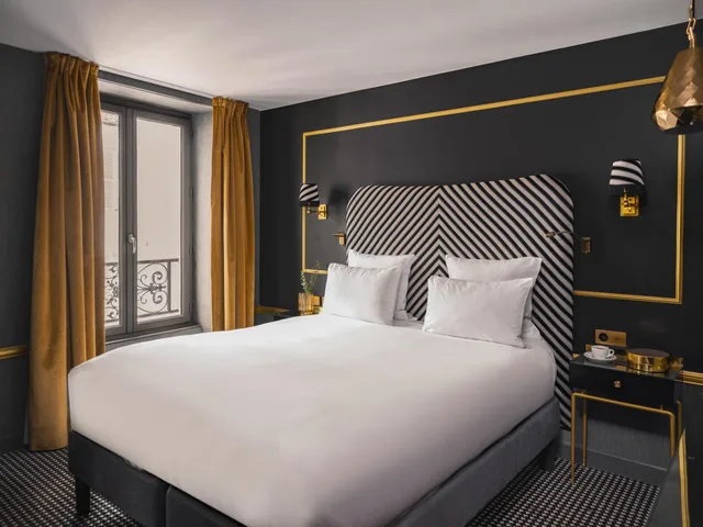 غرفة سوبيريور بسرير كوين، Hotel Snob By Elegancia 3/7