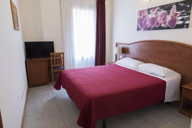 غرفة كومفورت بسرير مزدوج، BUONHOTEL 1/10
