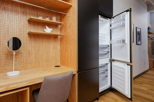 Plus, Studio, 1 Queen and 1 Murphy Bed, Queen Murphy Bed, Accessible، Placemakr Wall Street 4/4