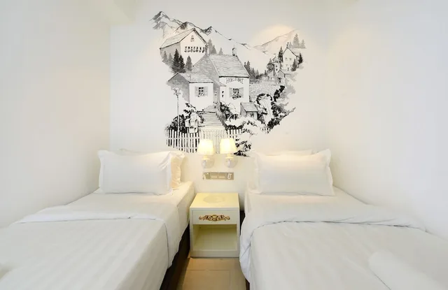 Art, Twin Beds, No Window، Hotel De Art Usj 21 1/5