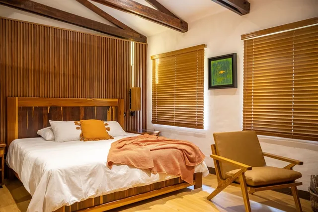 جناح بسرير كينج، Villa Blanca Cloud Forest Resort and Nature Reserve 1/2