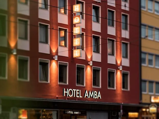 Room, Triple, Double Bed, Hotel Amba 1/1