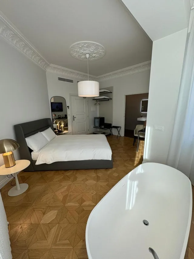 Deluxe, Queen Bed, Hotel Delle Nazioni 6/10