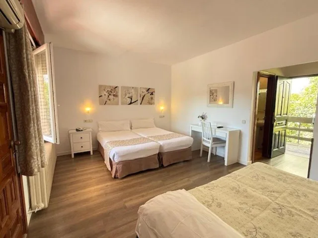غرفة رباعية، Los Olivos 5/10