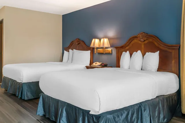 غرفة بسريرين كوين بإطلالة على النهر بشرفة، Best Western River Terrace 2/3