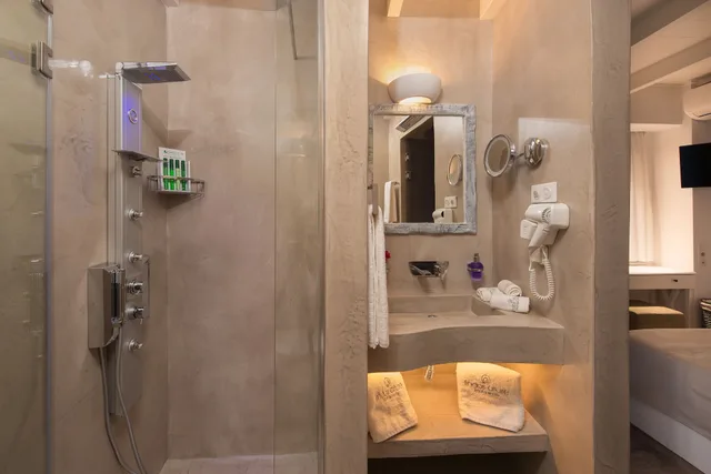 فيلا بسريرين كينج وسريرين كوين بغرفتي نوم مع أريكة بحوض جاكوزي، Lindos Allure Villa 7/7