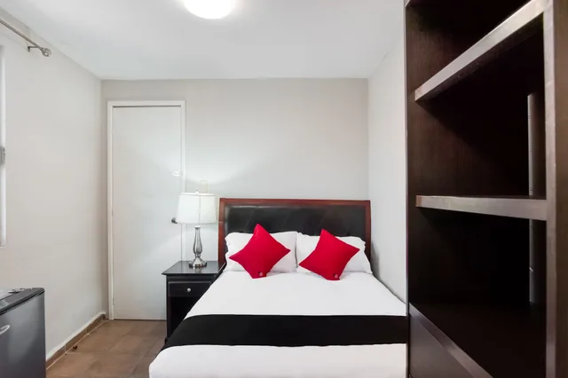 غرفة اقتصادية بسرير مزدوج، Boca Inn Hotel &amp; Suites 1/2