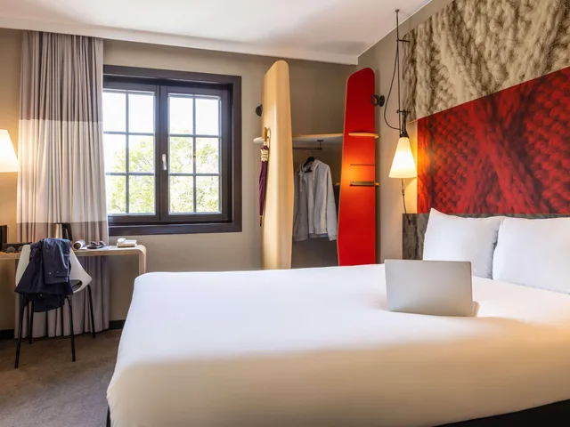 غرفة قياسية بسرير مزدوج وسرير فردي، Hotel ibis Brussels off Grand Place 1/10