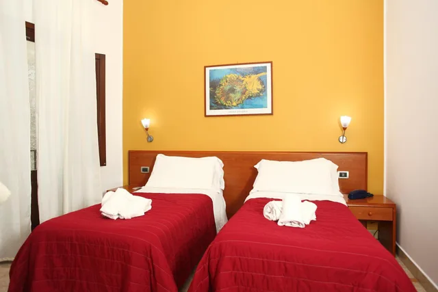 غرفة بسرير مزدوج أو سريرين منفصلين، Albergo Maccotta 2/10