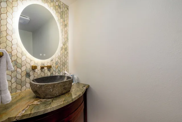 Luxury, Penthouse, 2 King Beds, Little Creek Cove 4/5