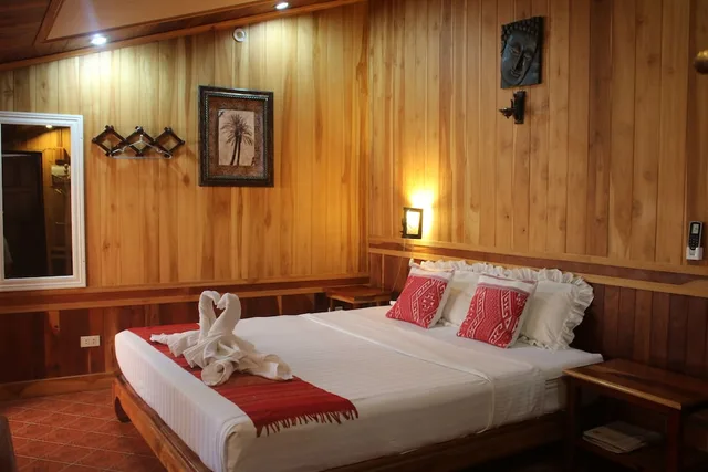 غرفة ديلوكس بسرير كينج بشرفة، Apple Guesthouse 3/6