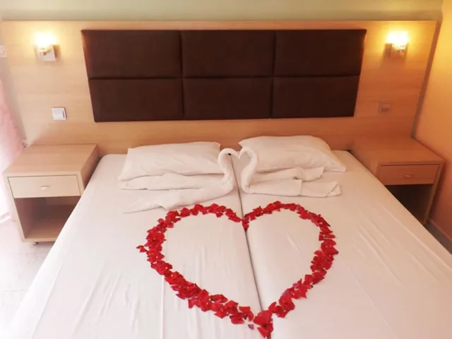 Superior, Twin Beds, Leonidas Hotel & Studios 4/7
