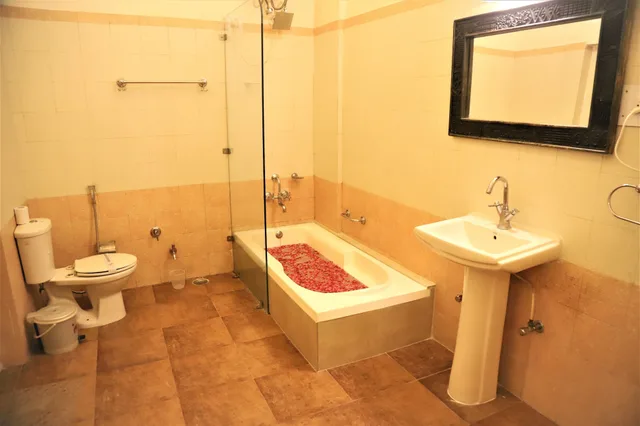 غرفة سوبيريور بسرير كينج، The Kothi Heritage 2/2