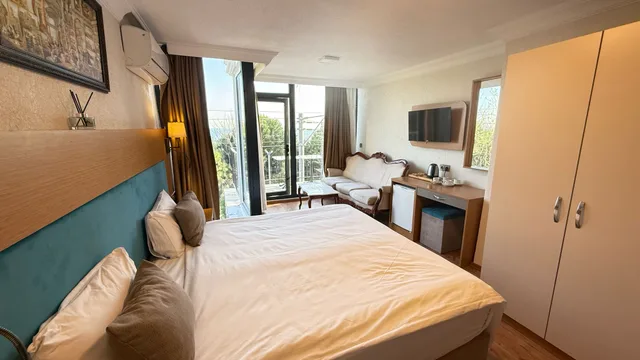 غرفة عائلية بإطلالة على البحر بشرفة، Seatanbul Apart Hotel 2/10