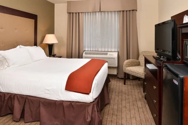 غرفة قياسية بسرير فردي، Holiday Inn Express Portland South - Lake Oswego 2/8