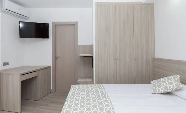 غرفة بسرير كوين، Olympia Hotel Ronda II 4/9