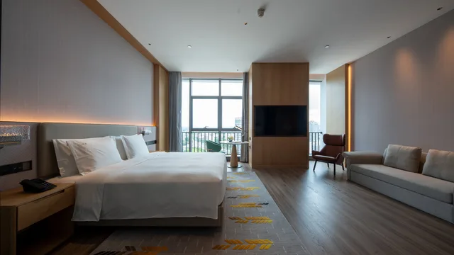 1 Bedroom, Suite, Dining Area، Holiday Inn Guiyang Airport by IHG 1/5