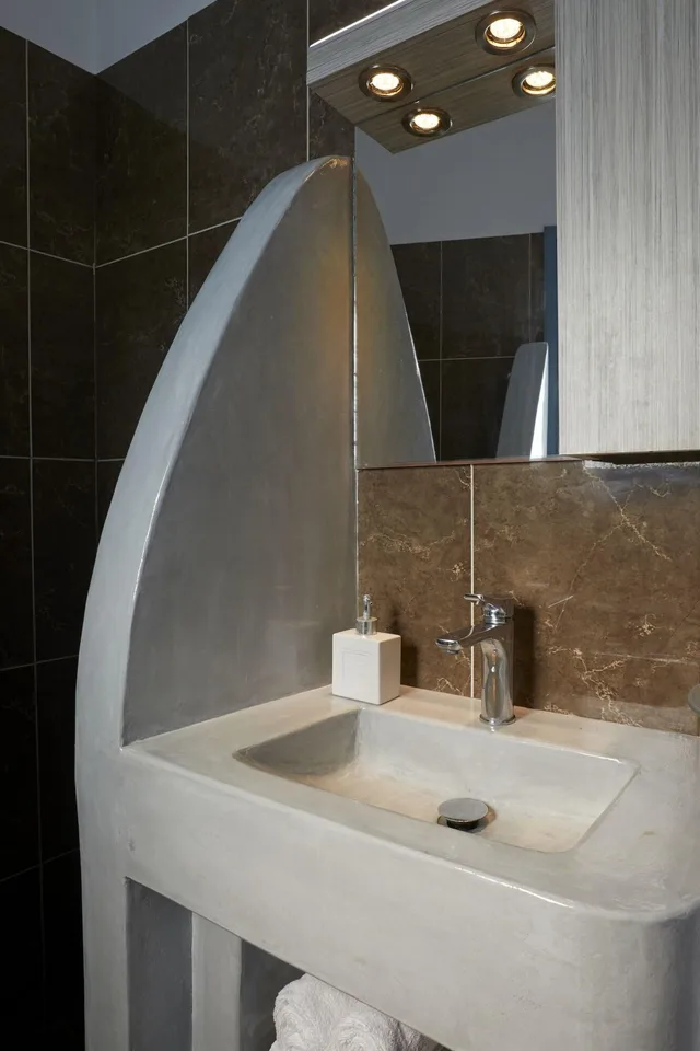Family Suite, Outdoor Jetted Tub، ATHIRI HOTEL 5/5