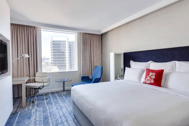 غرفة تنفيذية بسرير مزدوج، Sydney Harbour Marriott 1/7