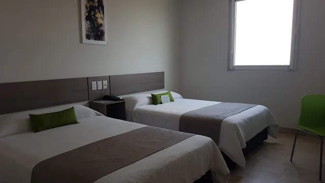 غرفة قياسية مزدوجة مزدوجة، Sr Hotel 5/6