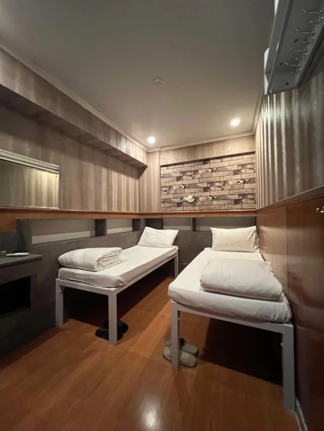غرفة بسريرين منفصلين بحمام مشترك، Kowloon New Hostel 2/4