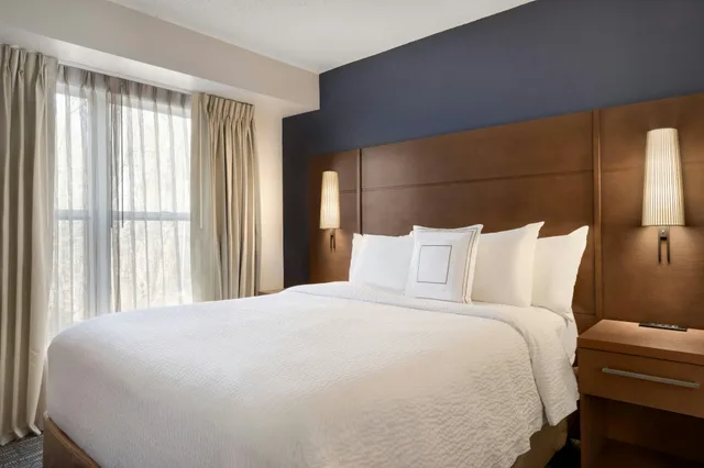غرفة، Residence Inn By Marriott West Springfield 1/7