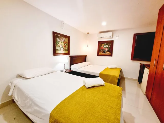 غرفة ثلاثية، Hotel Karlo 5/10