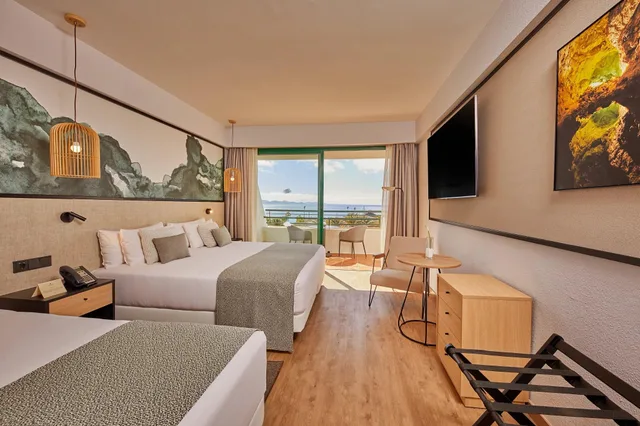 Room, Double Bed, Side Sea View, Balcony or Terrace، Dreams Lanzarote Playa Dorada Resort Spa 1/1