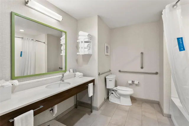 غرفة بسريرين كوين بحوض استحمام لذوي الإعاقة، Hampton Inn Huntley Chicago 4/5