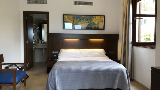 غرفة كومفورت بسرير مزدوج بإطلالة على البحر بشرفة، Hotel Maristel - Adults Only 2/10