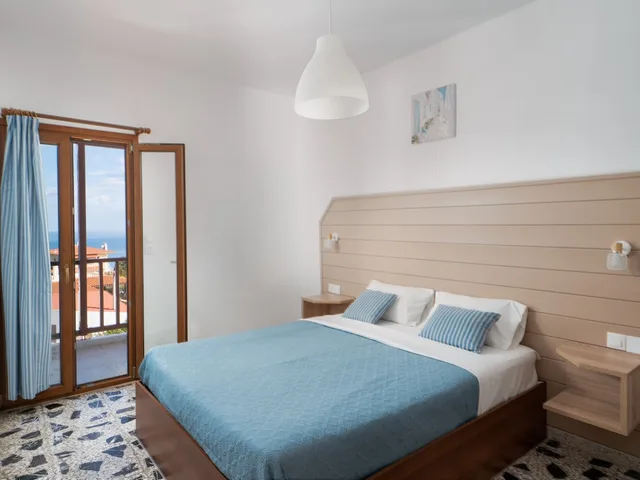 شقة بسرير مزدوج وسريرين منفصلين بغرفة نوم واحدة، Spiros Soula Hotel 5/7