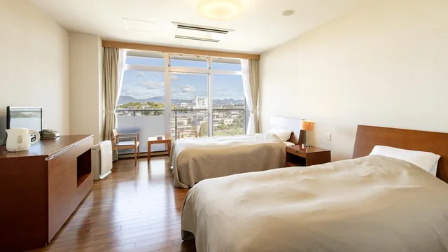 Room, Triple, East Wing، Nanki Shirahama Onsen Kur House Shirahama 1/1