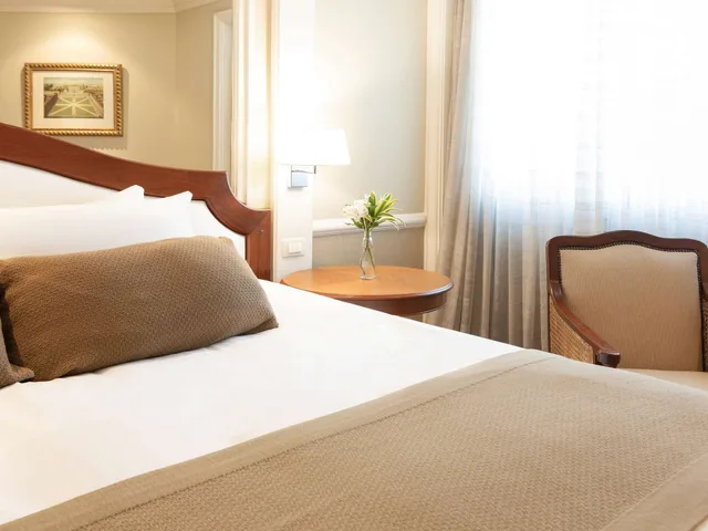 غرفة بسرير كينج، Grand Mercure Sao Paulo Ibirapuera 8/9