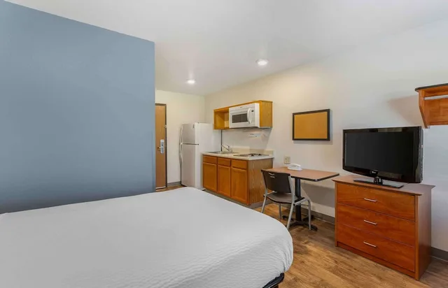 استوديو بسرير مزدوج، Extended Stay America Select Suites Akron South 2/4