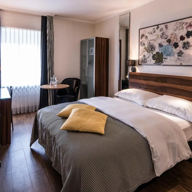 غرفة مفردة، Central Plaza Hotel 3/6