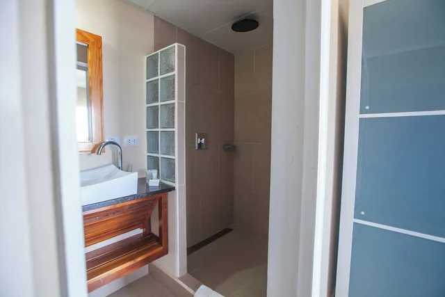 غرفة بسرير كينج، Eden Beach Resort 10/10