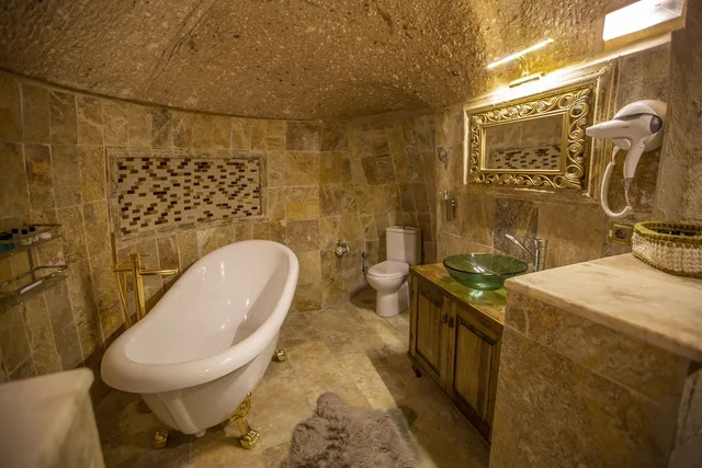 جناح ملكي بسرير كينج، Royal Cave Hotel 2/4