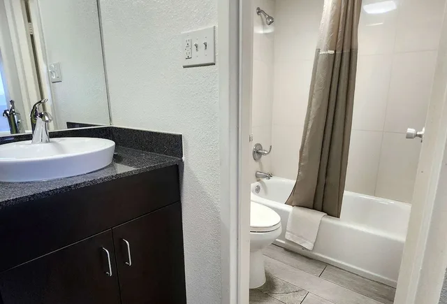 غرفة قياسية بسرير كينج للمدخنين، Motel6 Columbus, GA - Downtown 8/10