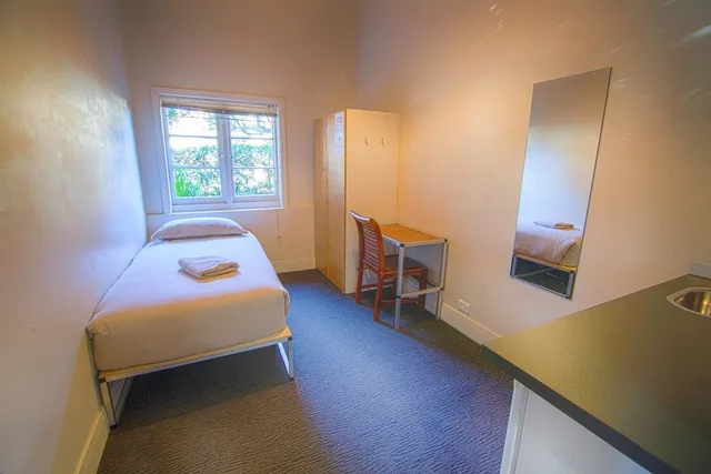 غرفة سوبيريور مفردة، Cambridge Lodge Hostel Backpacker 2/3