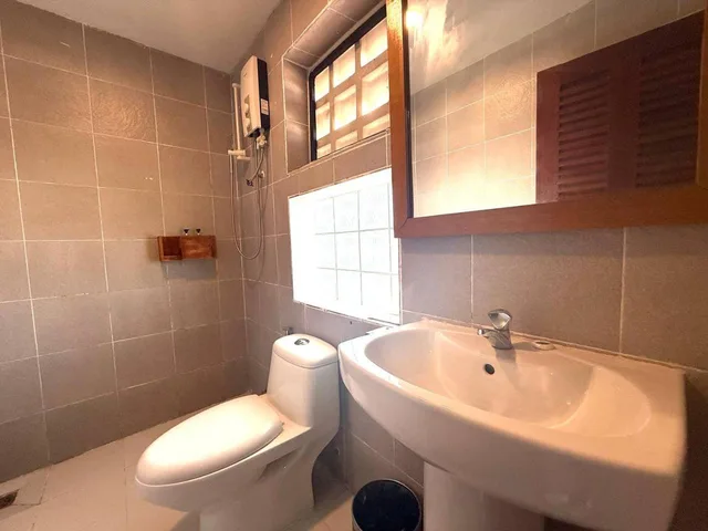 غرفة قياسية بسريرين منفصلين بإطلالة على الجبل، Two Moons Hotel 4/6