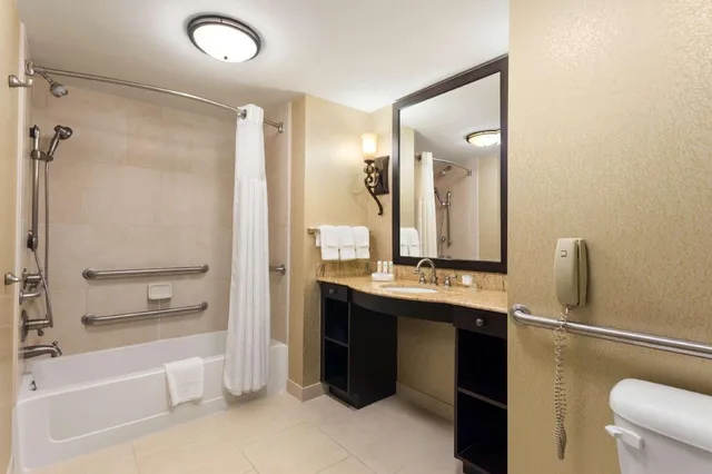 استوديو بسرير كينج مع أريكة لذوي الإعاقة، Homewood Suites By Hilton Lafayette Airport La 3/3