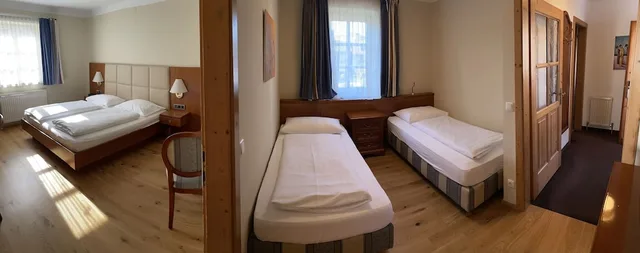 جناح عائلي بسرير مزدوج وسريرين منفصلين، Das Grune Hotel Zur Post - 100 Bio 8/10