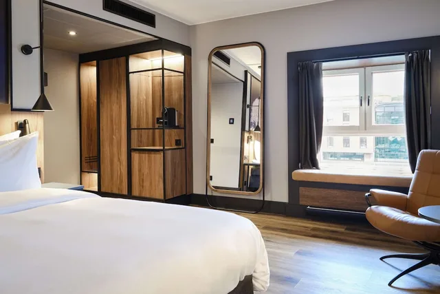 غرفة سوبيريور بسرير كوين بإطلالة على النهر، Radisson Blu Royal Garden 3/7