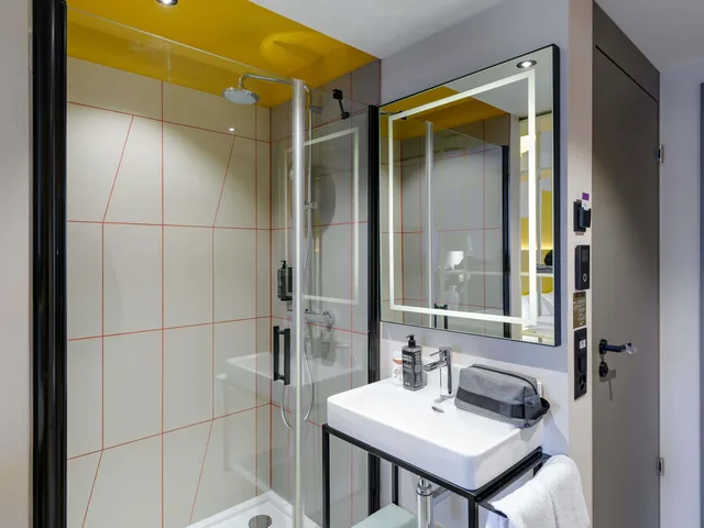غرفة قياسية مفردة، Ibis Styles Zurich City Center 4/13