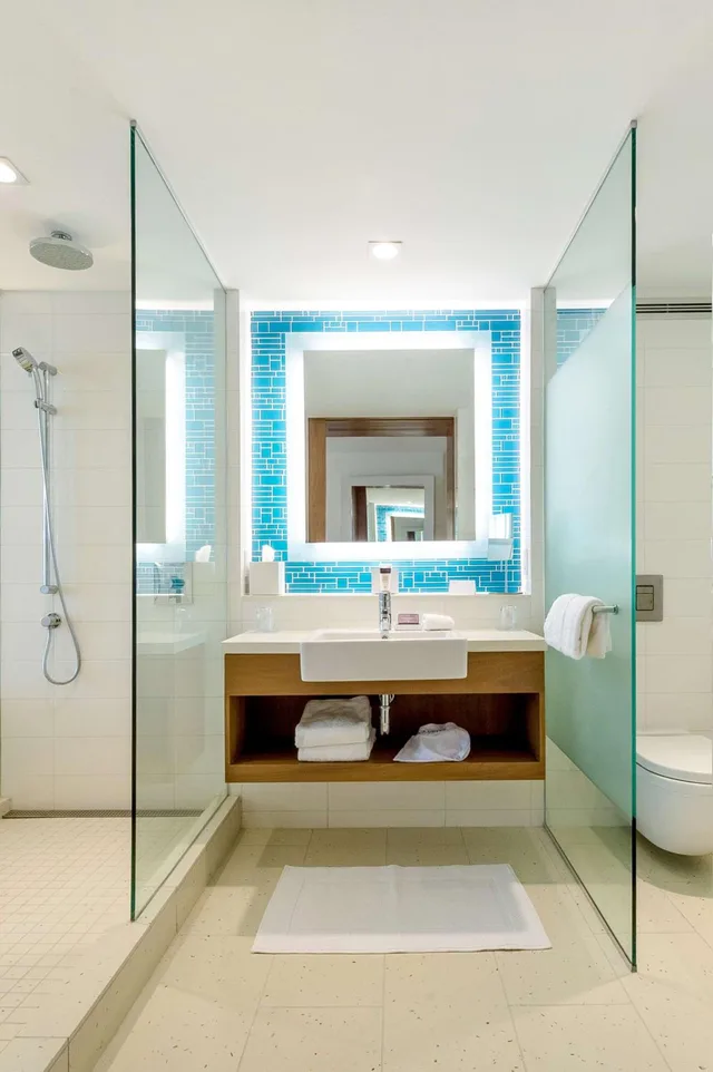 Connecting, Grand Hyatt Baha Mar 5/5
