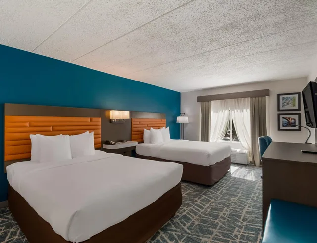 Efficiency, 2 Queen Beds, Accessible، Comfort Inn Falls Church - Tysons Corner 8/10