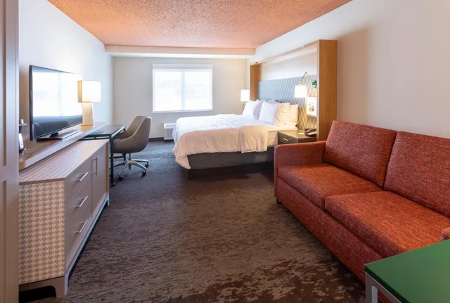 Room, King Bed, Sofa, Holiday Inn Express & Suites Rock Springs Green River 1/5