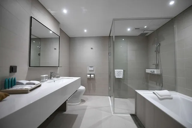 غرفة عائلية بسرير كينج وسرير بطابقين، Orakai Daehakro Hotel BW Signature Collection 2/2