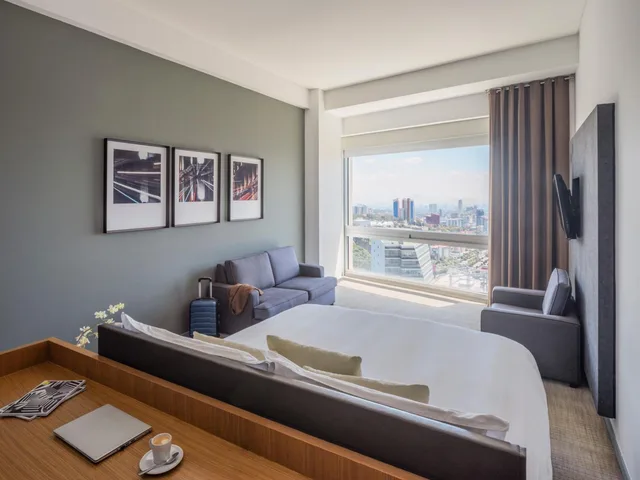 Classic, King Bed, with View, The Paragon Hotel Mexico City Santa Fe by Accor 4/7